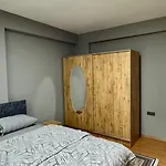 Denize 200 Metre Luex Апартаменты