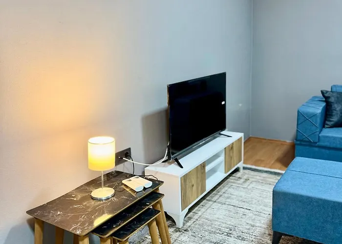 Denize 200 Metre Luex Apartment