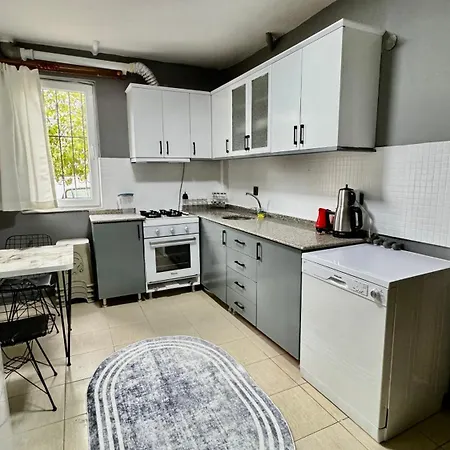 Denize 200 Metre Luex דירה